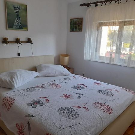 Apartments Mirjana Novi Vinodolski Room photo