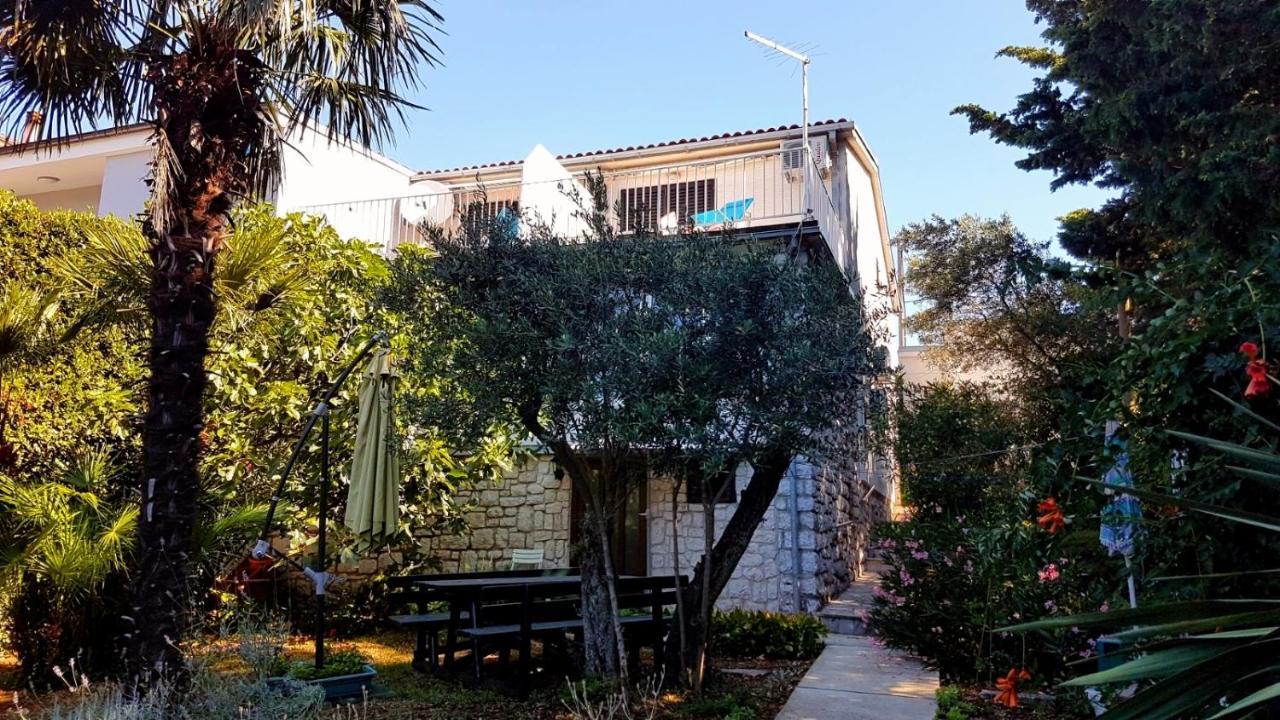 Apartments Mirjana Novi Vinodolski Exterior photo